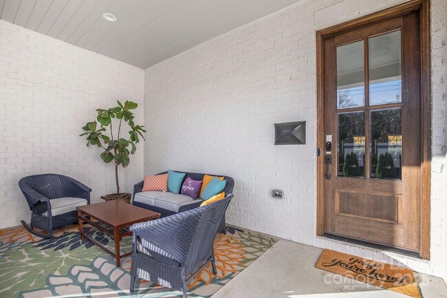 Building Photo - 407 Louise Ave