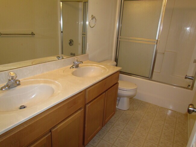 Building Photo - AVAILABLE March 6th!!!