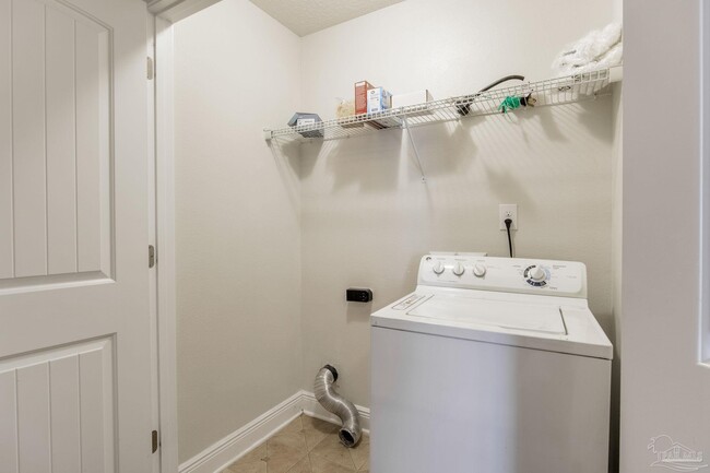 Building Photo - 1482 Towhee Canyon Dr