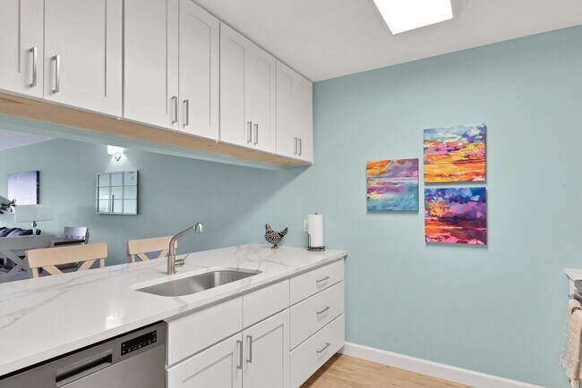 Building Photo - 33 Plantation Dr