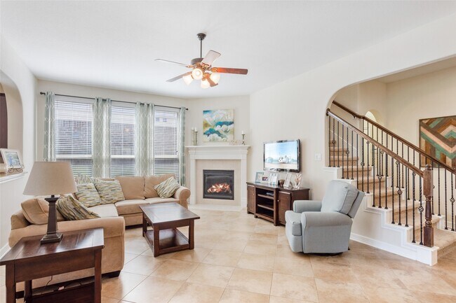 Building Photo - 19826 Summit Crest Ct