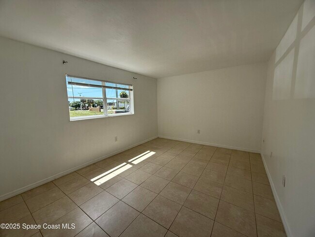 Building Photo - 1440 Parkway Dr