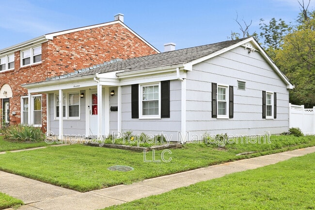 Building Photo - 17 Farragut Ct