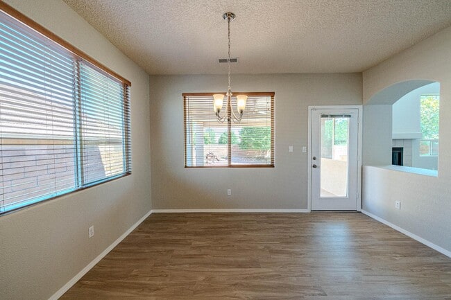 Building Photo - 10532 Coyote Canyon Pl NW
