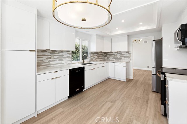 Building Photo - 24242 Briones Dr