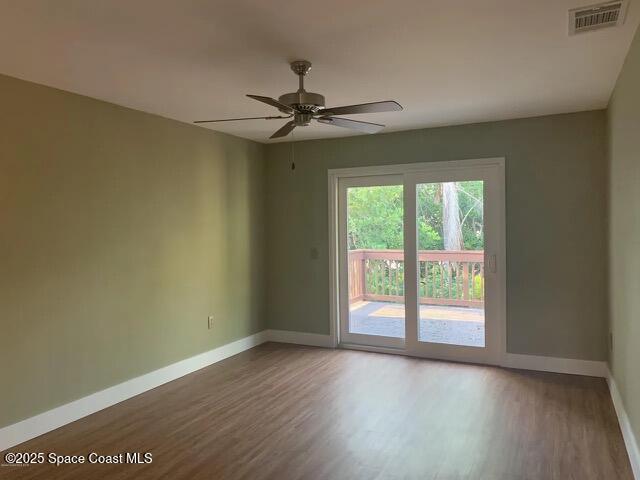 Building Photo - 905 Parkside Pl