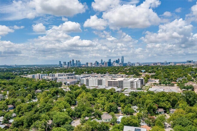 Building Photo - 2108 Tillery St