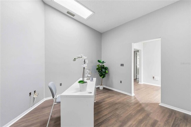 Building Photo - 7795 Pine Trace Dr