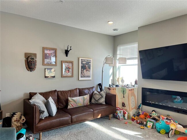 Building Photo - 5021 Useppa Trl