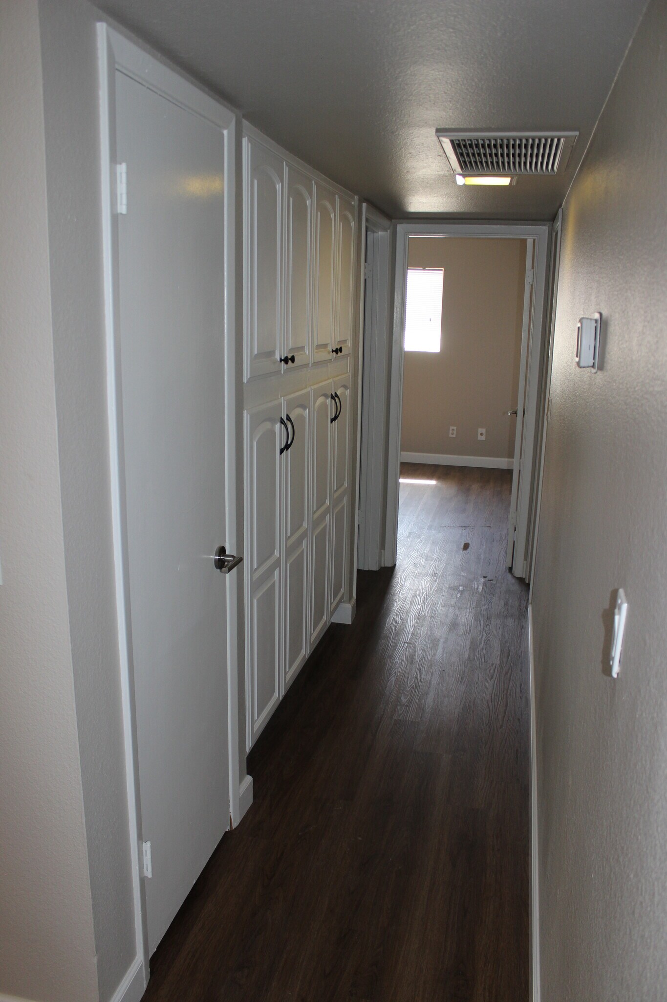 Hall with Built Ins - 819 E Fountain St