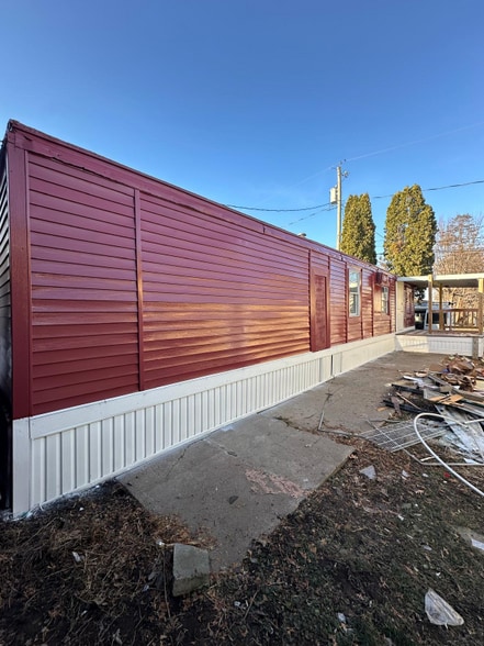 Building Photo - 2825 SE 14th St