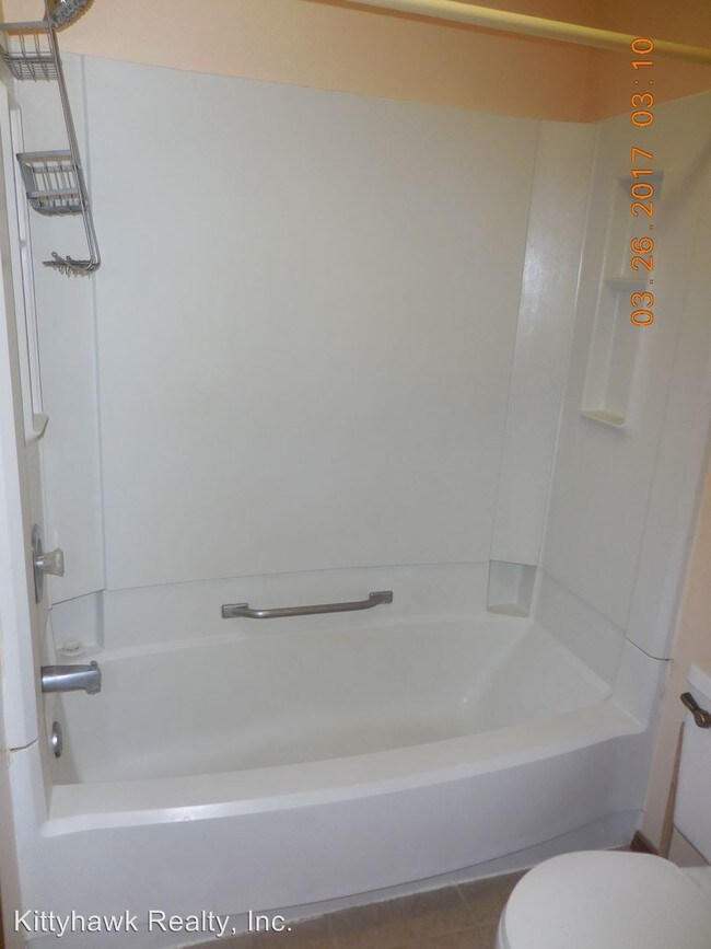 Building Photo - 2 br, 1.5 bath House - 1354 Sanzon Drive