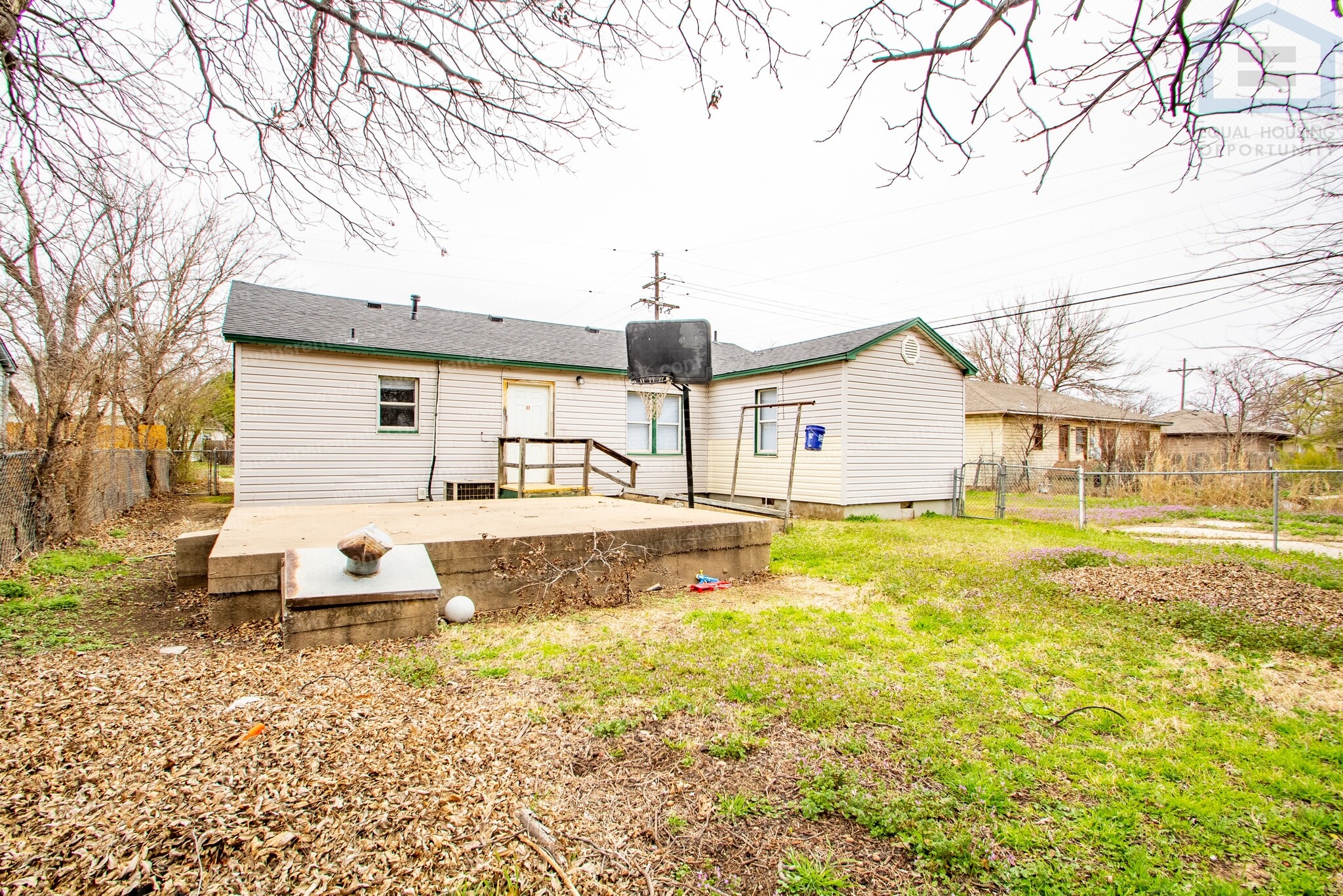 Building Photo - 2206 NW 19th St