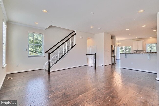 Building Photo - 8016 Blue Stream Dr
