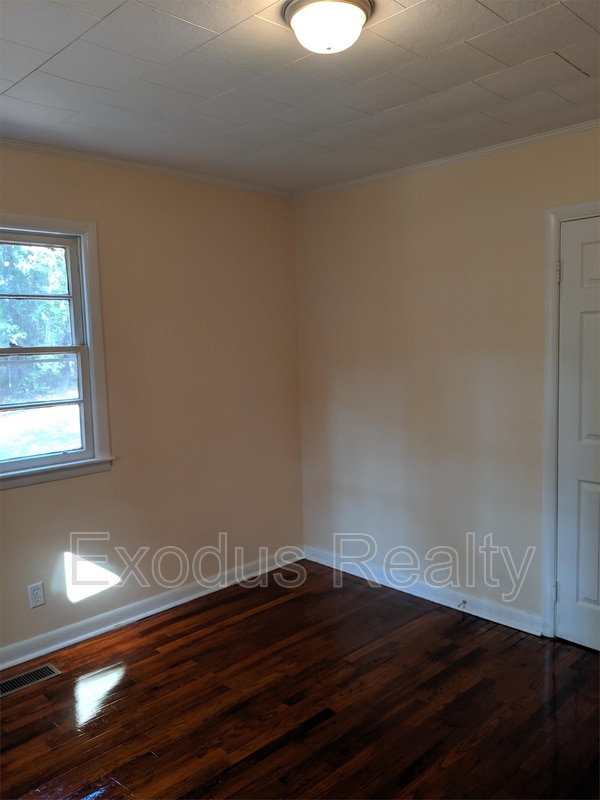 Building Photo - 316 Country Estates Dr