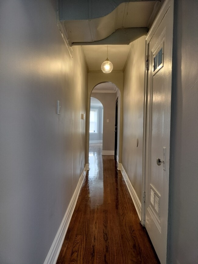 Building Photo - 1741 W 80th St