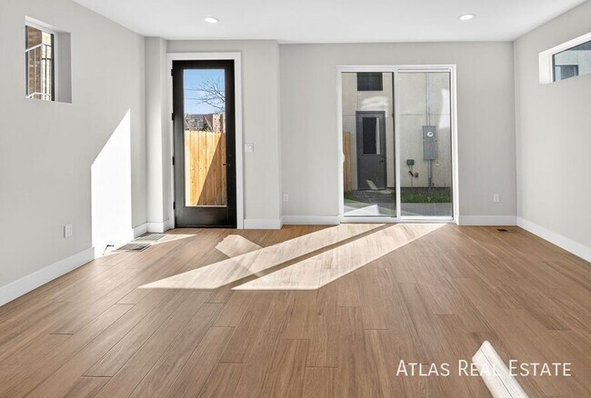 Building Photo - 830 Cherry St