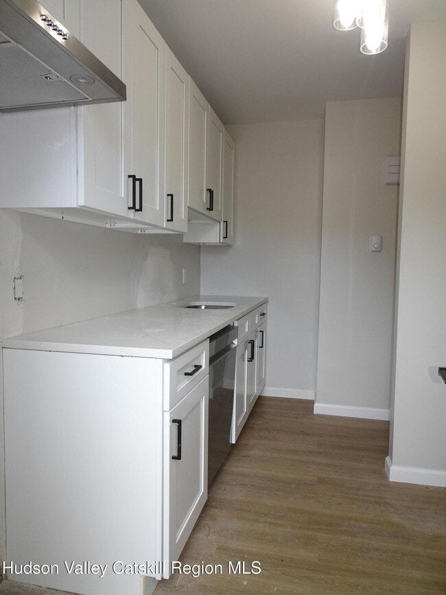 Building Photo - 167 NY-23