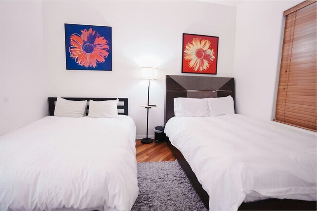 Building Photo - 38 E Serene Ave