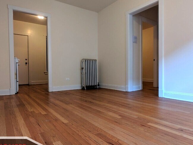 Building Photo - 2615 N Spaulding Ave