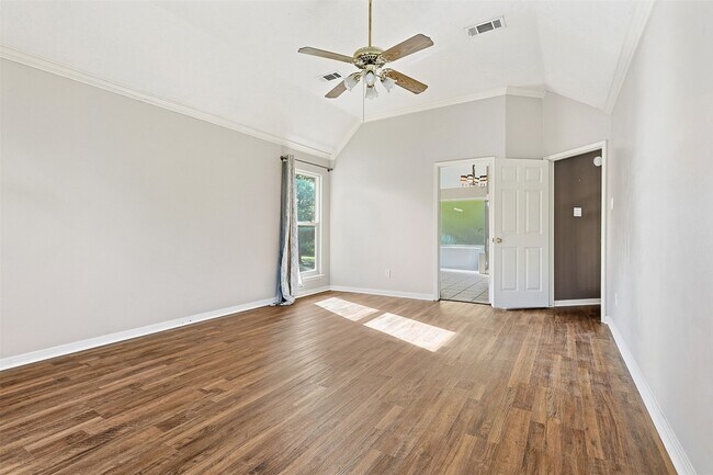 Building Photo - 15403 Redbud Leaf Ln