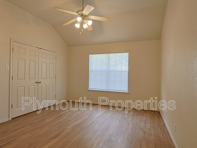Building Photo - 1809 N W S Young Dr