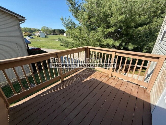 Building Photo - 3607 Lark Cir