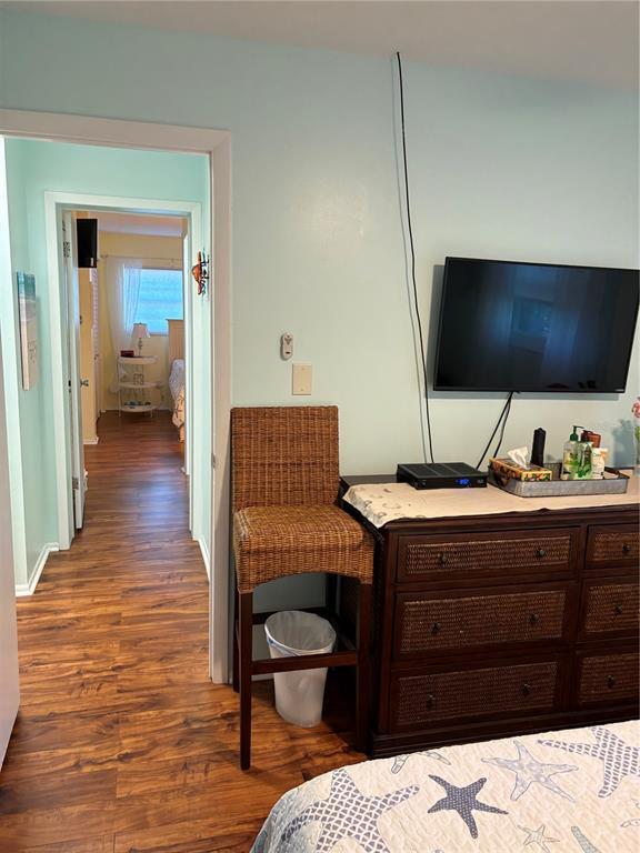 Building Photo - 14531 Walsingham Rd