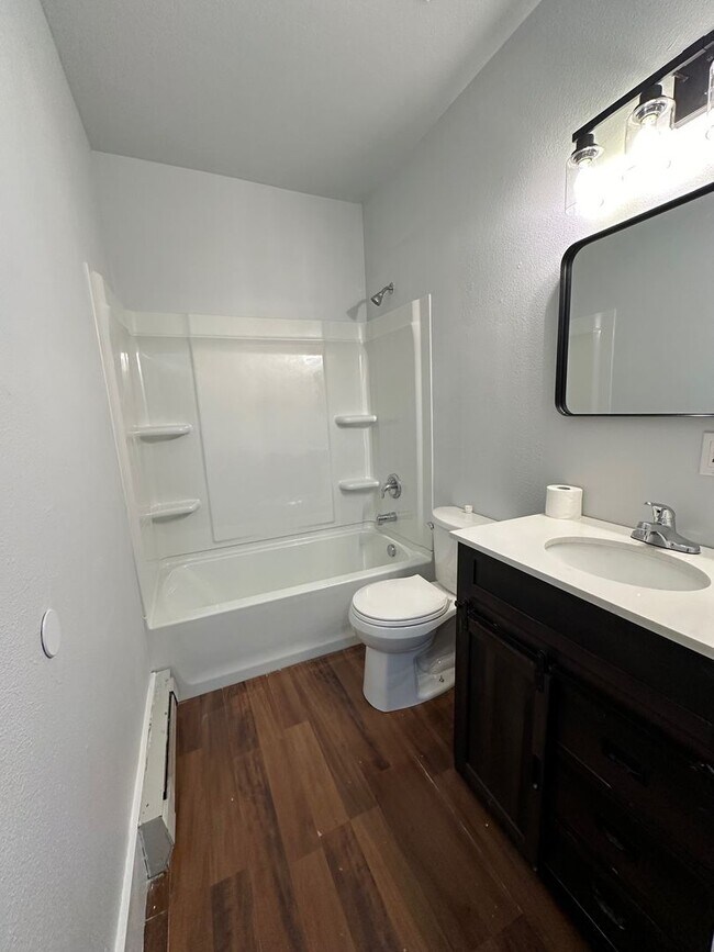 Building Photo - Fairchild AirForce Base 3 Bedroom 1 Bath Home