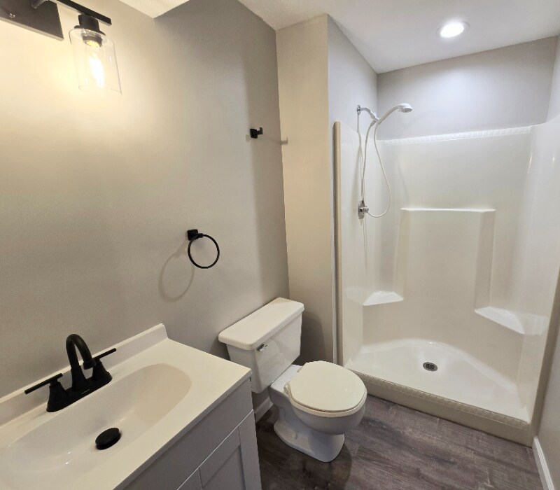 Building Photo - 3856 Magnolia Dr