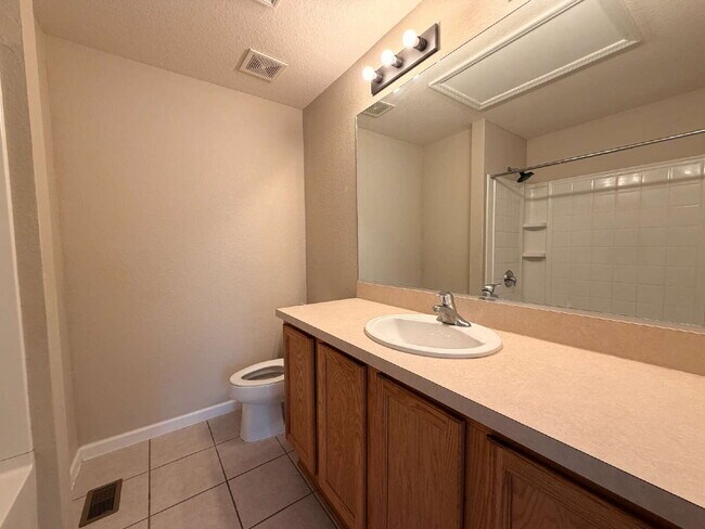 Building Photo - NEWLY UPGRADED 2BD/2.5 BATH TOWNHOME IN THE EXCLUSIVE WYNCHASE COMMUNITY!!