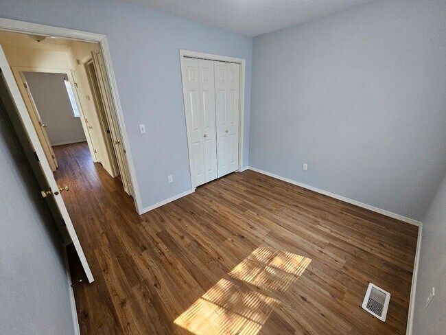 Building Photo - Single level 4 bedroom 2 bath Boise home.