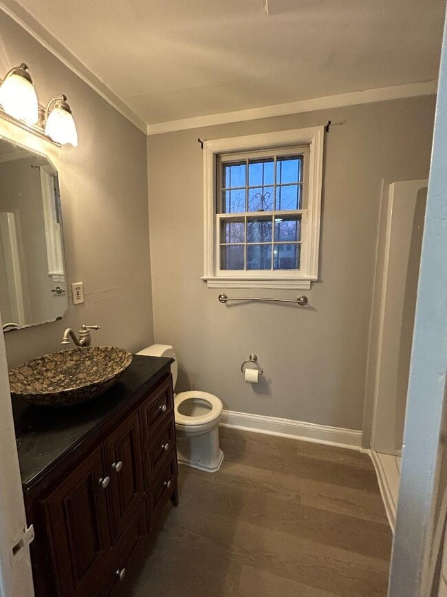 Building Photo - 2707 Fairlawn St