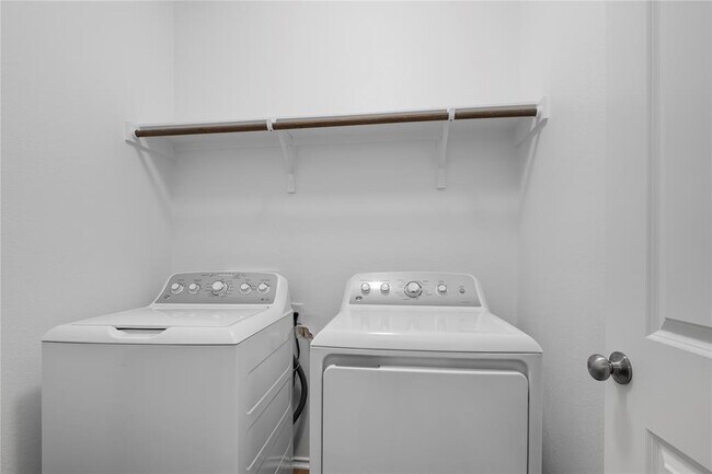 Building Photo - 148 Rowdy Yates Wy