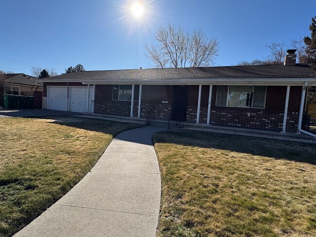 Building Photo - Single Family Home - Carson City, NV
