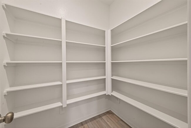 Building Photo - 3023 Ruby Rdg Dr