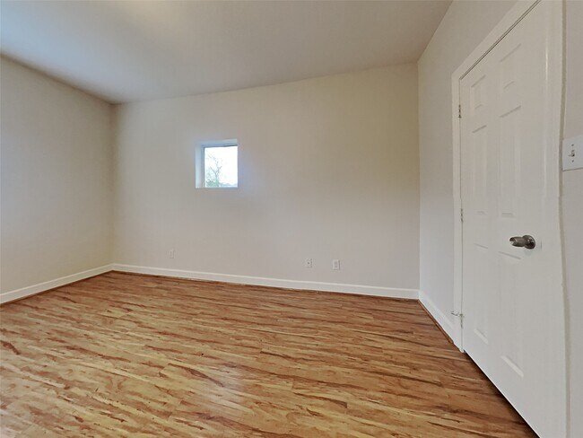 Building Photo - 5343 Kiam St