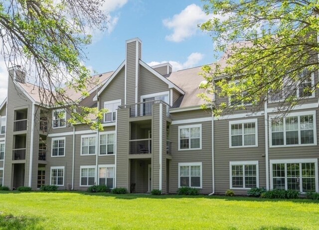 Top floor unit - 6165 Chasewood Pky