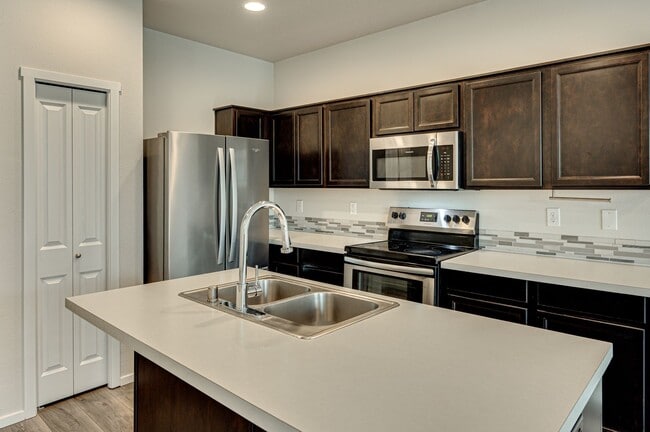 Building Photo - Coming Soon!  Beautiful Three Bedroom in Taverner Ridge!