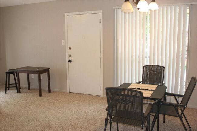 Building Photo - 16303 Lyons School Rd