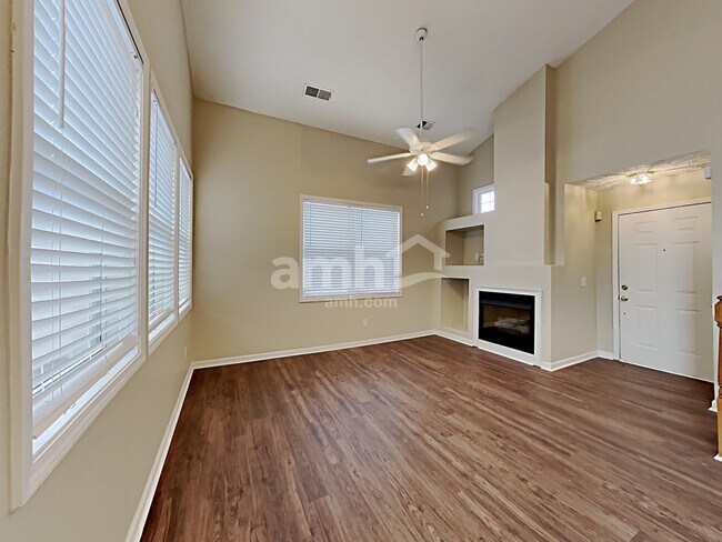 Building Photo - 164 Windcroft Cir NW