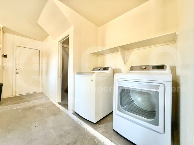 Building Photo - 4144 E Jasper Dr