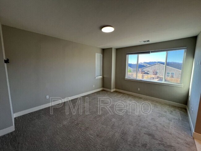 Building Photo - 2176 Selway Dr