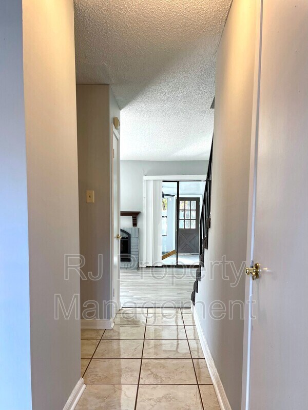 Building Photo - 5531 Quail Thicket