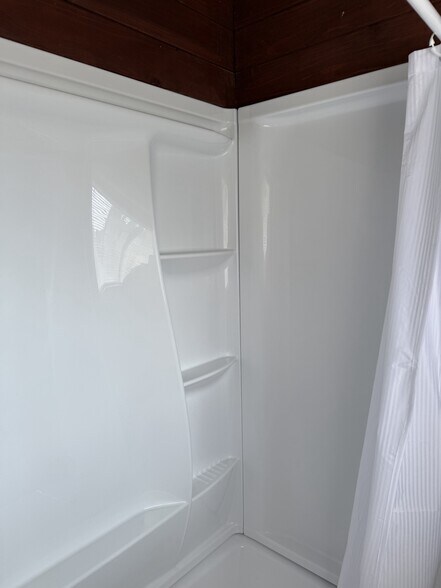 Building Photo - 330 E Fairview Ave