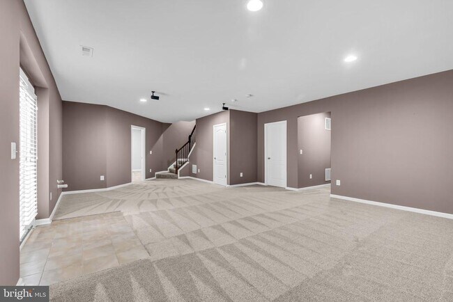 Building Photo - 40578 Sculpin Ct