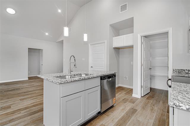 Building Photo - 2511 Birdell Ct