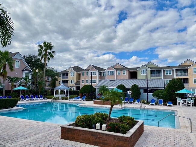 Building Photo - 3468 Soho St