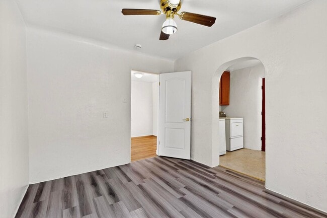 Building Photo - NEAR NORTH VALLEY PUEBLO 2 Bedroom  1 Bath...