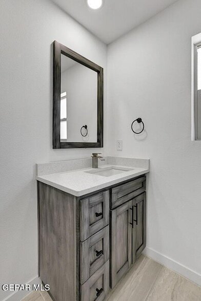 Building Photo - 1107 Myrtle Ave